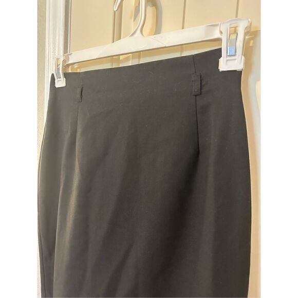 H&M Women’s Black Classic Pencil Skirt with Belt Loop Detail - Size 4 - Picture 4 of 7